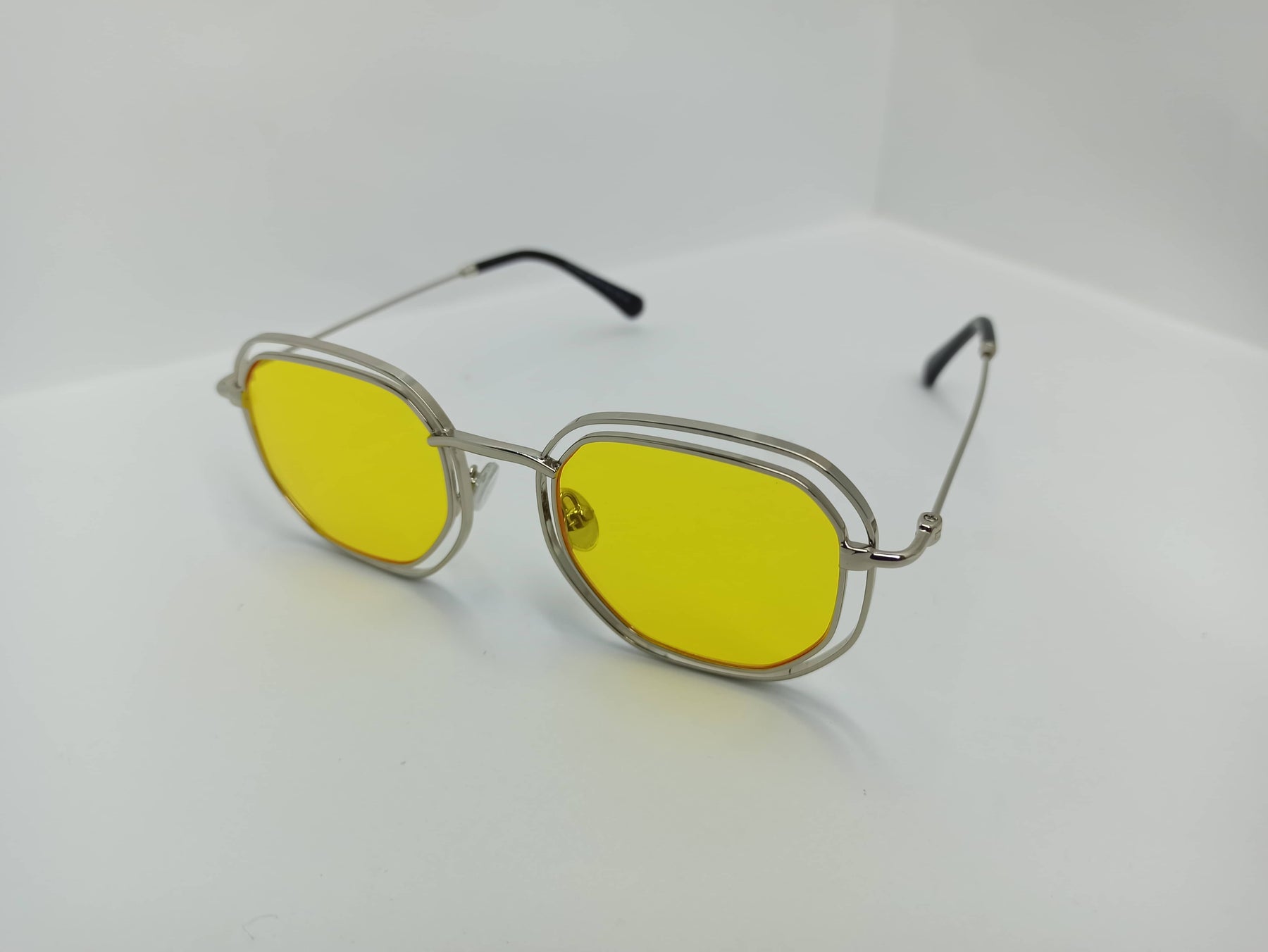 Modern Yellow Sunglass - SG289 - Metal Legs/Polycarbonate Lens - Women - Budget Sunglass - CHECKOUT
