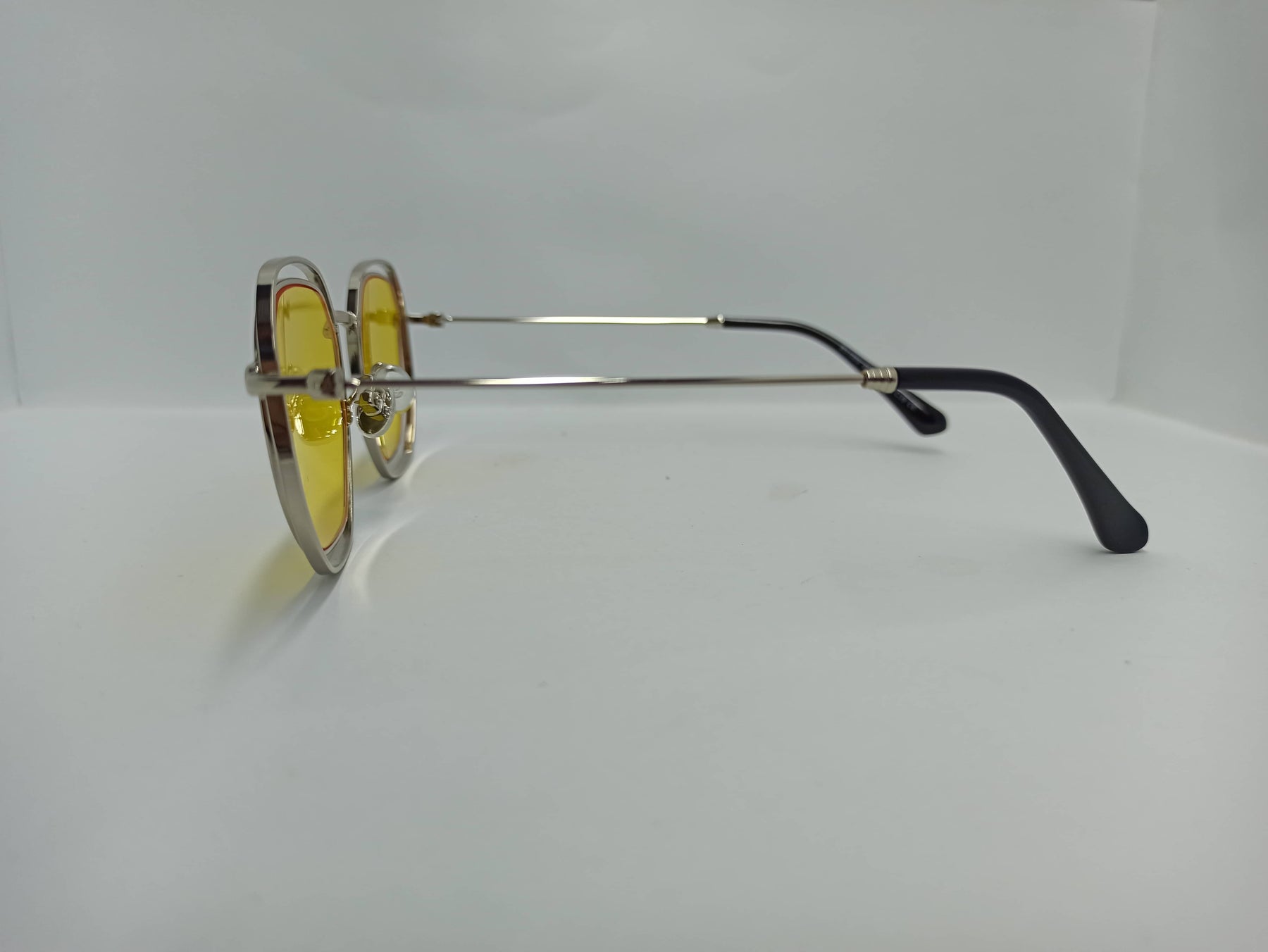 Modern Yellow Sunglass - SG289 - Metal Legs/Polycarbonate Lens - Women - Budget Sunglass - CHECKOUT