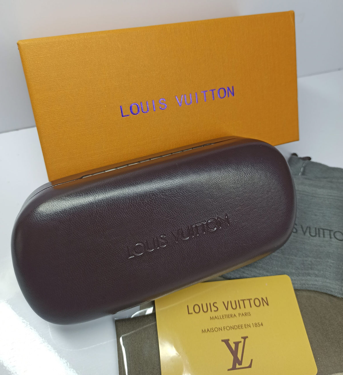 Louis Vuitton - Brand Box - CHECKOUT