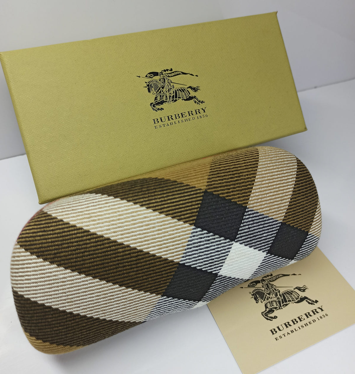 Burberry - Brand Box - CHECKOUT