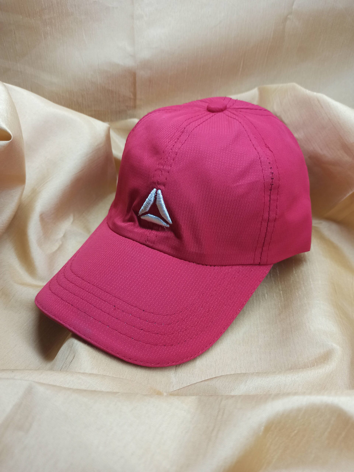 Reebok – Cap – Made in Bangladesh – Adjustable – Red – Unisex - CHECKOUT