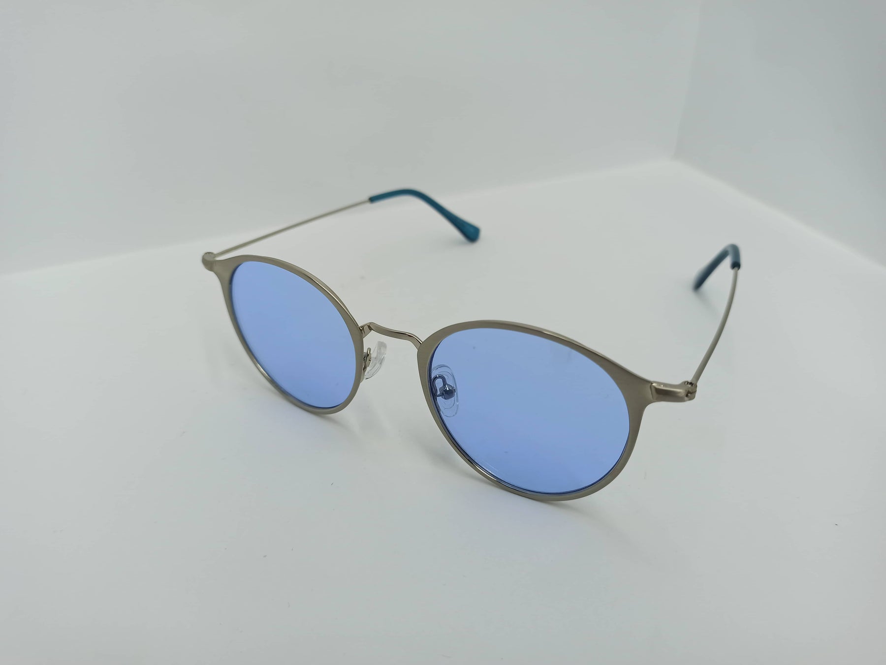 Modern Blue Sunglass - SG287 - Metal Legs/Polycarbonate Lens - Women - Budget Sunglass - CHECKOUT