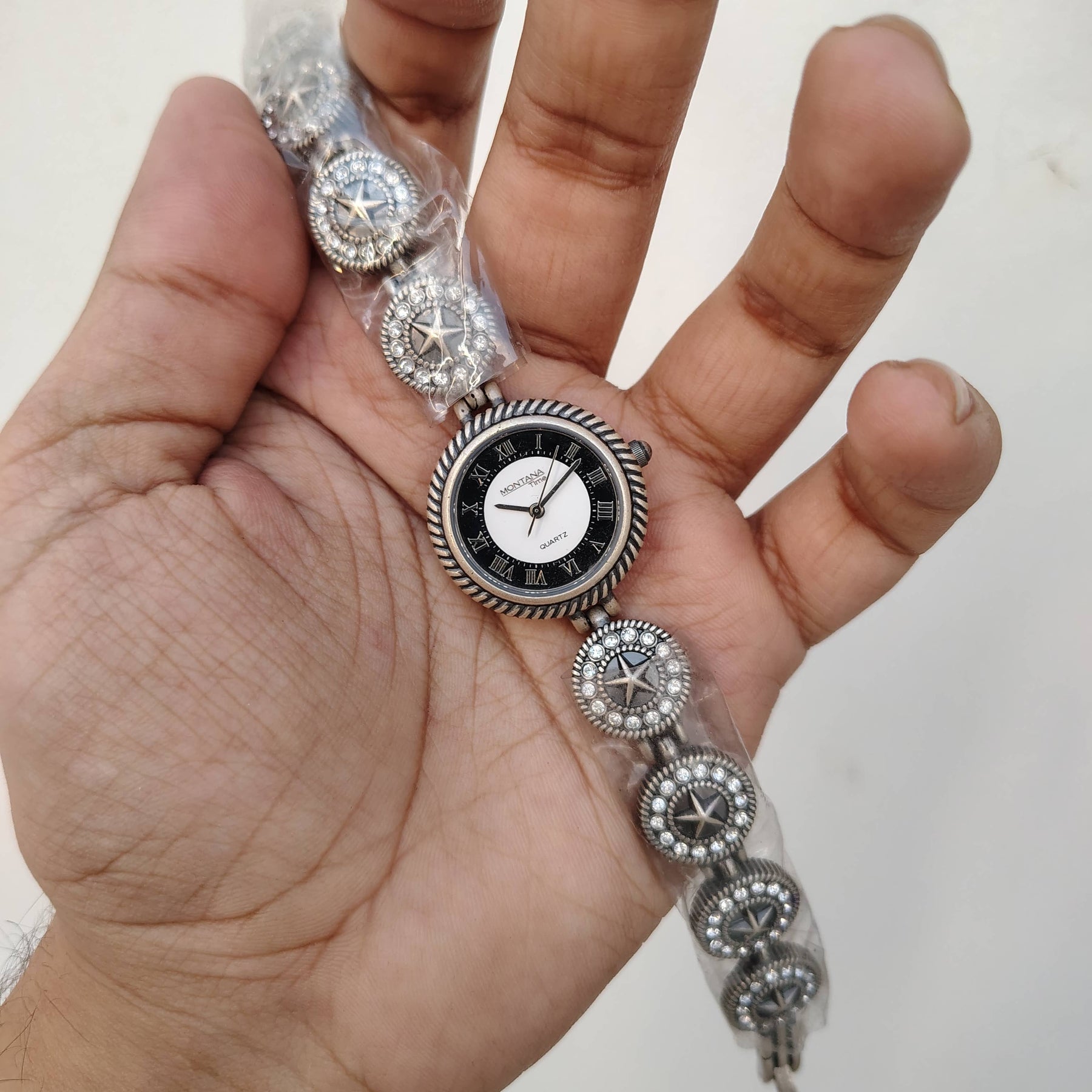 Montana - Original - Japanese Quartz - 28mm - Women's Watch