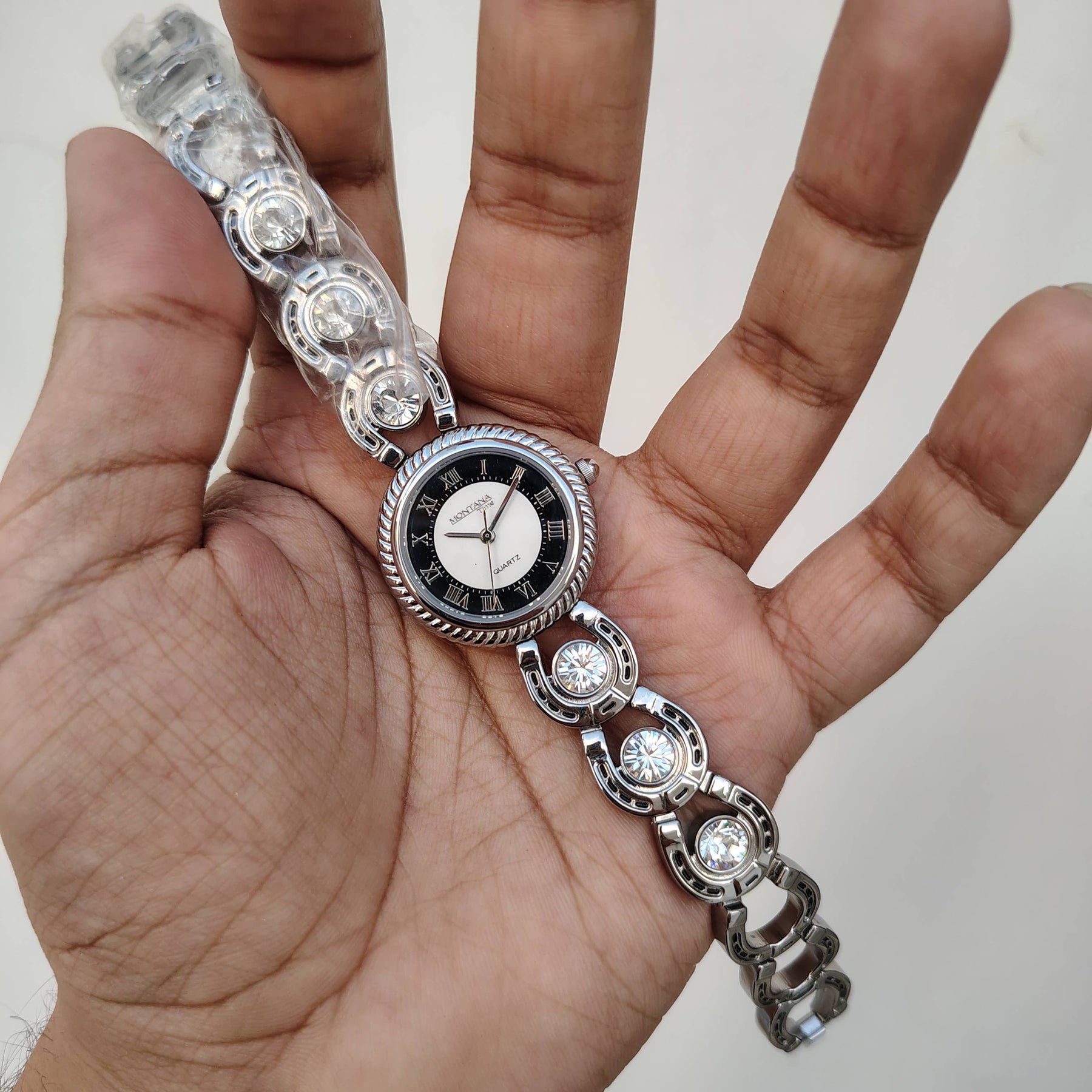 Montana - Original - Japanese Quartz - 28mm - Women's Watch