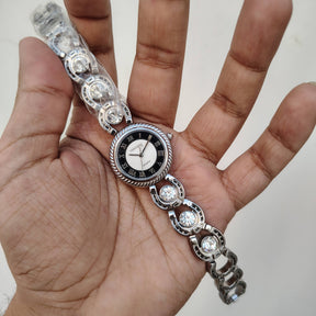 Montana - Original - Japanese Quartz - 28mm - Women's Watch