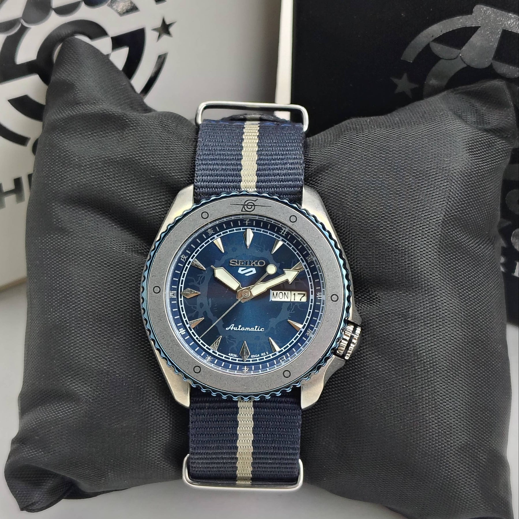 Seiko 5 - Original/Pre-Owned - Automatic - Naruto Edition - 42mm - Men's Watch