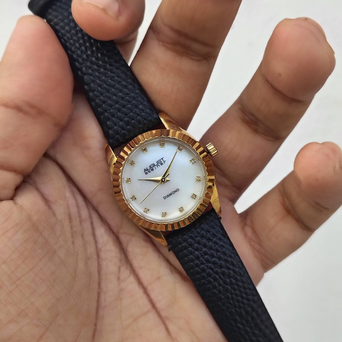 August Steiner - Original - Japanese Quartz - 32mm- Women's Watch
