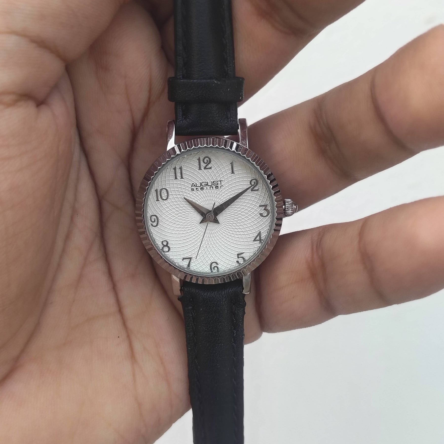 August Steiner - Original - Japanese Quartz - 32mm- Women's Watch