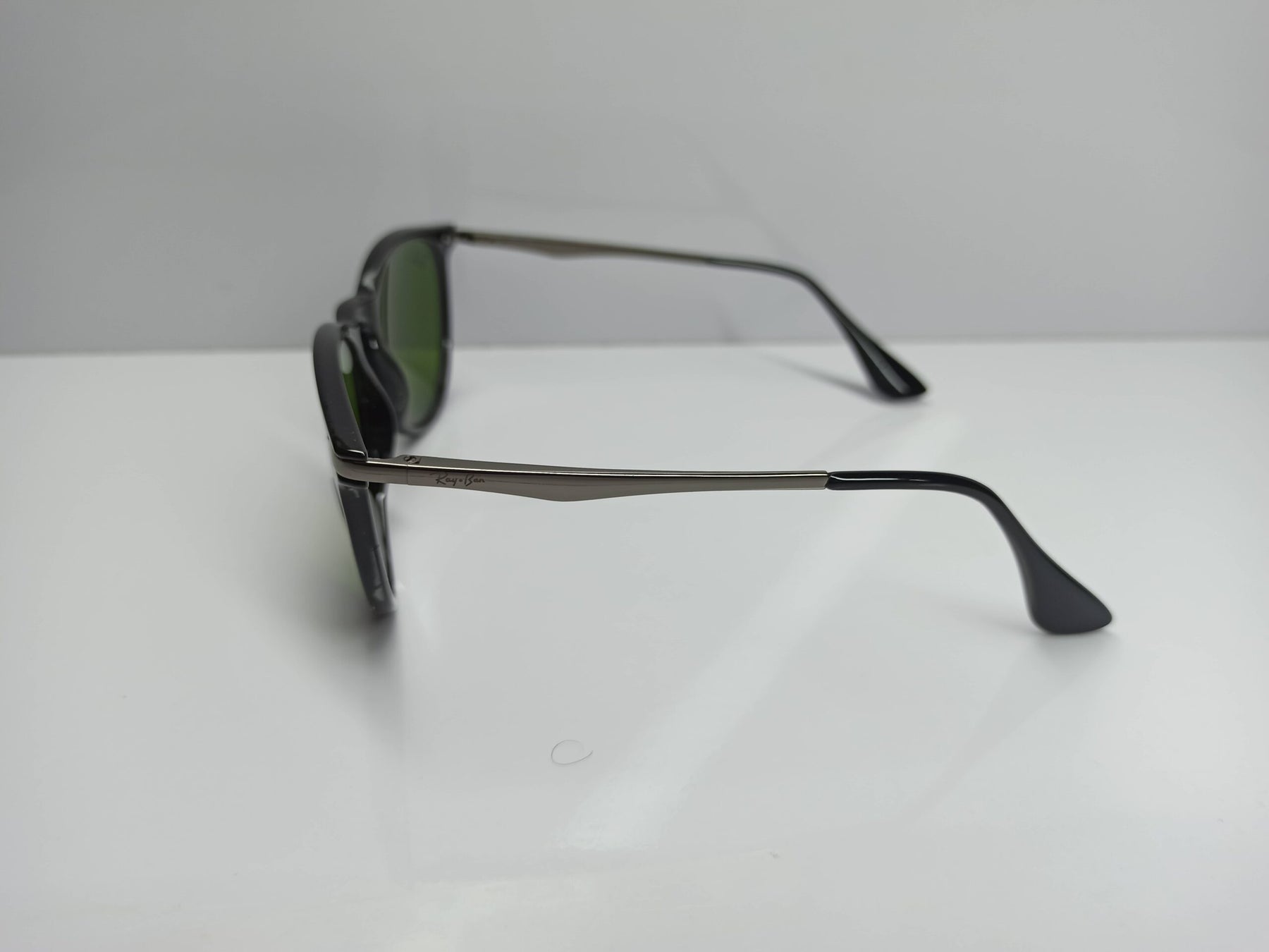 Ray Ban – SG111 – Round – Metal – G15 Gradient Lens – Women - Sunglass - CHECKOUT